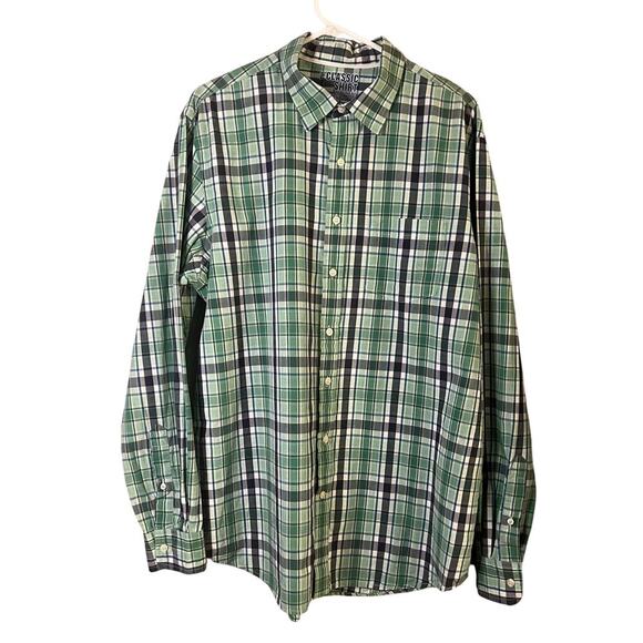 Old Navy Other - The classic fit old navy xl men’s long sleeve green and blue plaid button down